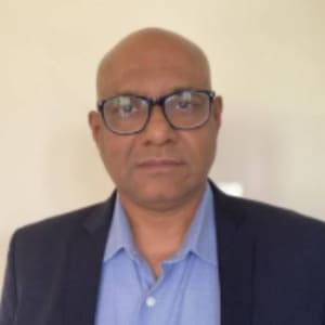 Dr Simon Pavamani